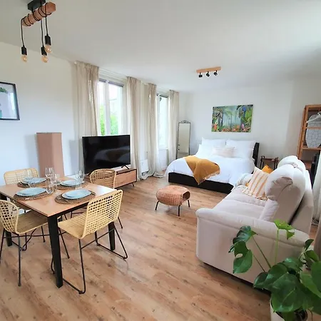 Pb - 3 - Stilvoll Eingerichtetes Im Herzen Senftenbergs *