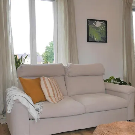 Pb - 3 - Stilvoll Eingerichtetes Im Herzen Senftenbergs Apartment *