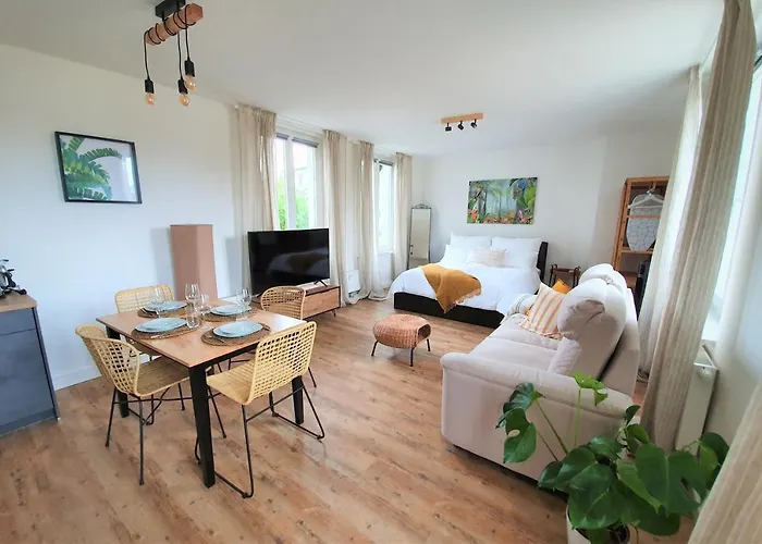 Pb - 3 - Stilvoll Eingerichtetes Im Herzen Senftenbergs *