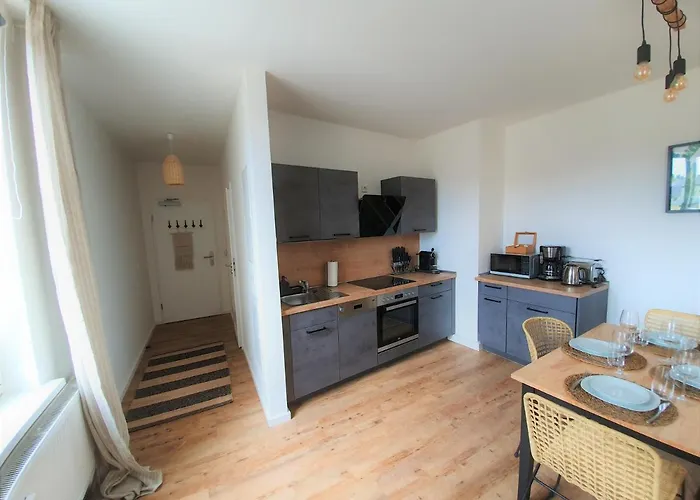 Pb - 3 - Stilvoll Eingerichtetes Im Herzen Senftenbergs * Senftenberg